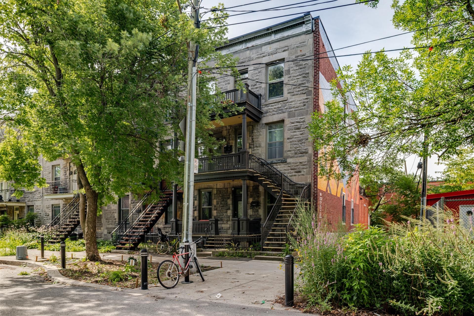 1654 Rue Théodore