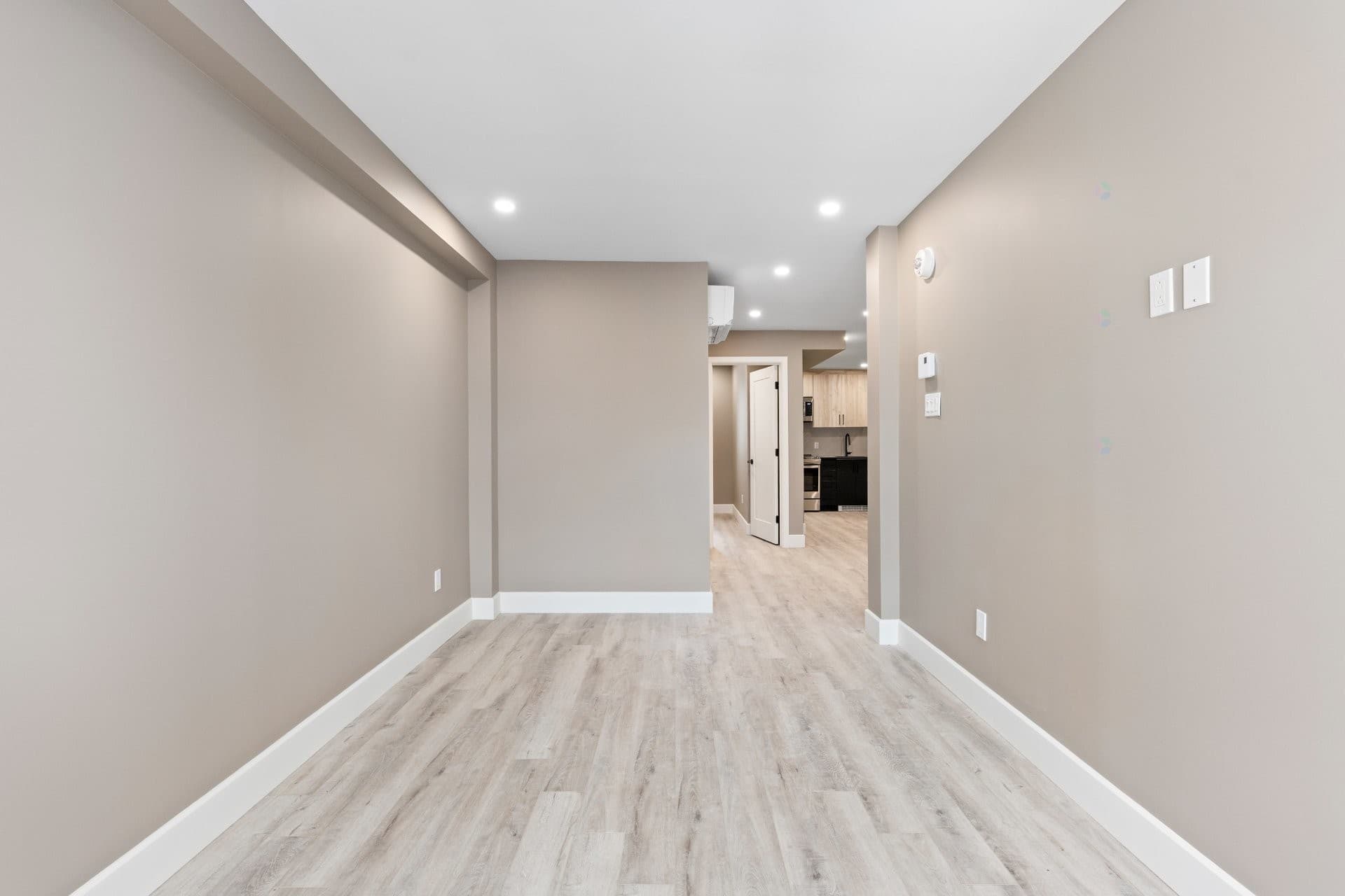 6755 Rue Clark 5